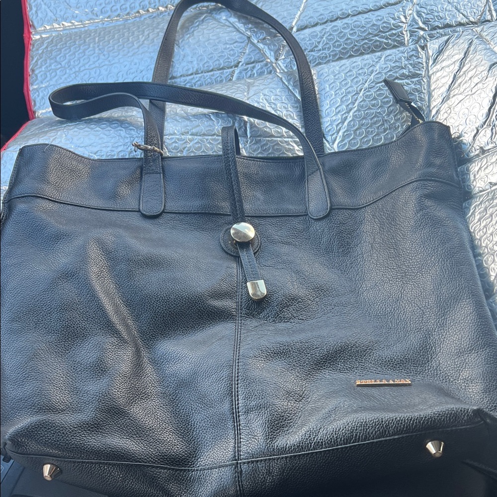Stella & Max Textured Black Leather bag